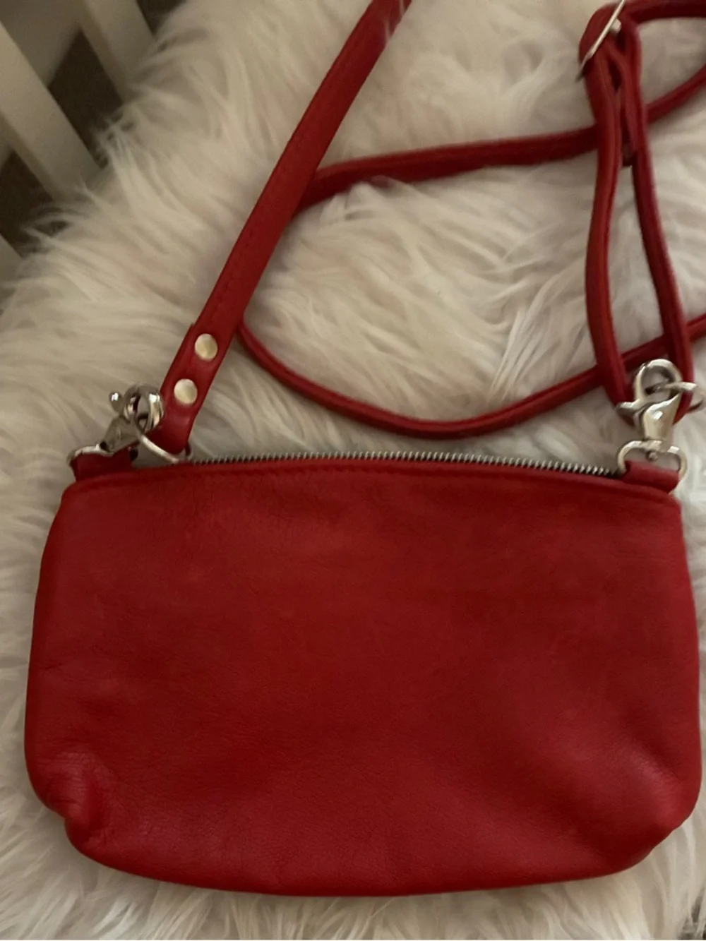 Bellum‎ Leather Red Crossbody Bag